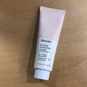 Glossier priming moisturizer